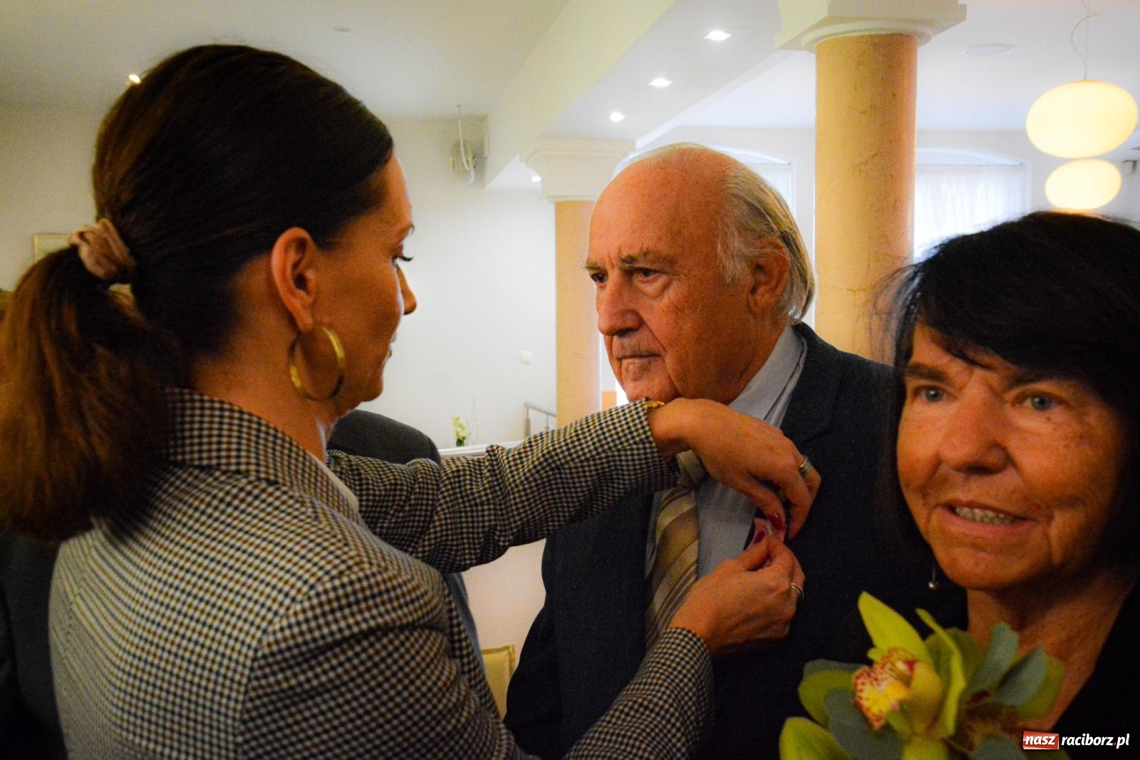 Zdjęcie w galerii na portalu naszraciborz.pl: Złote gody w Raciborzu - osiem par świętowało w USC wiadomości z regionu