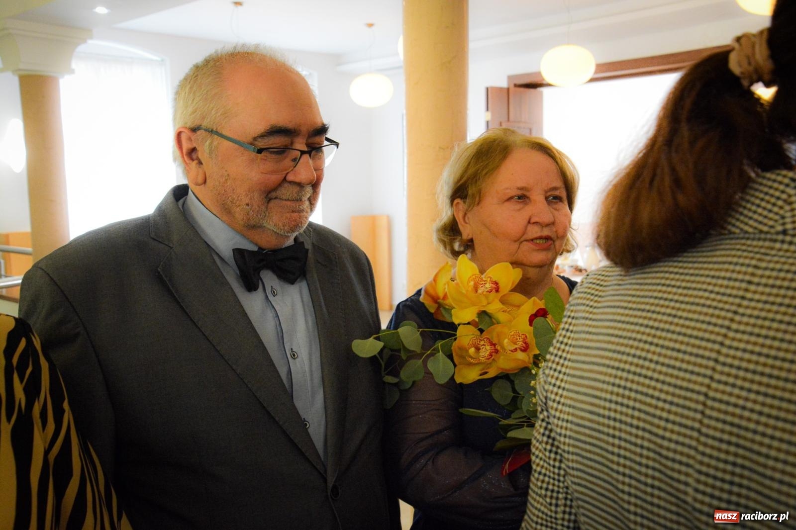 Zdjęcie w galerii na portalu naszraciborz.pl: Złote gody w Raciborzu - osiem par świętowało w USC wiadomości z regionu