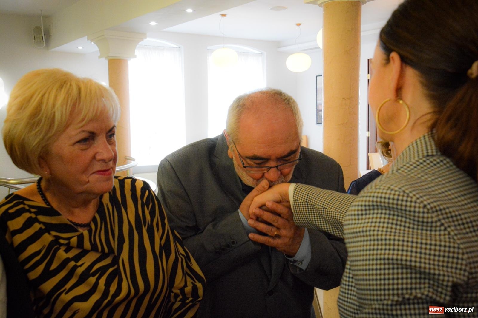 Zdjęcie w galerii na portalu naszraciborz.pl: Złote gody w Raciborzu - osiem par świętowało w USC wiadomości z regionu