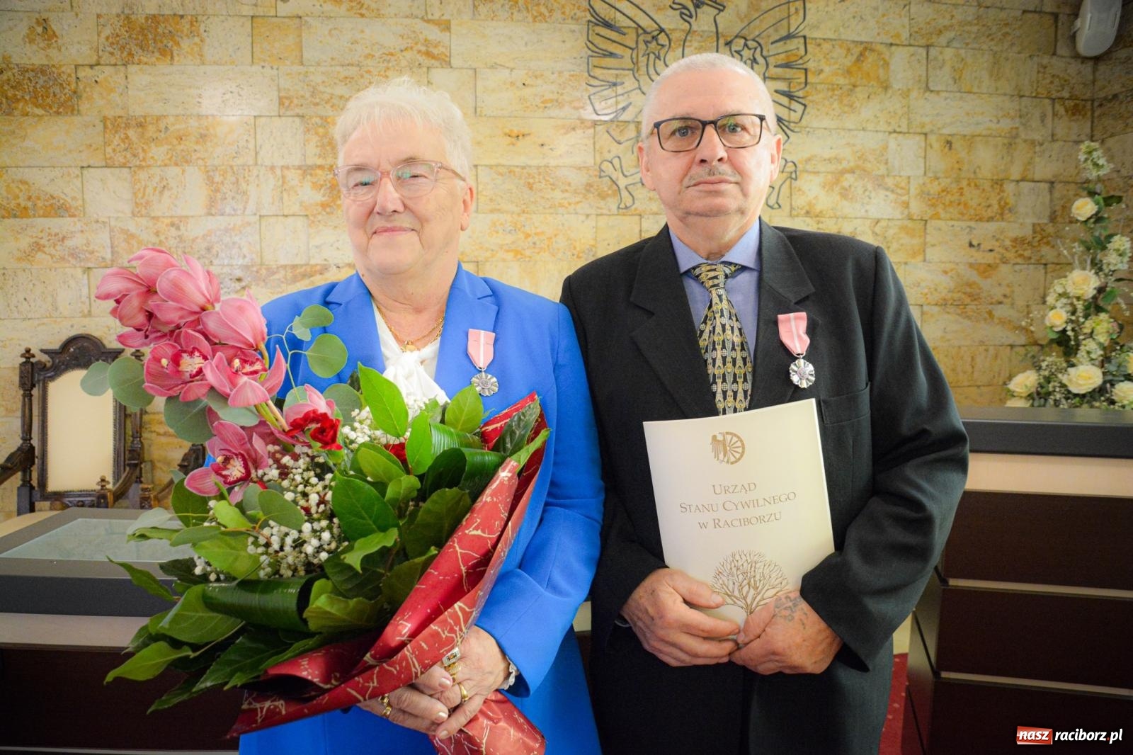 Zdjęcie w galerii na portalu naszraciborz.pl: Złote gody w Raciborzu - osiem par świętowało w USC wiadomości z regionu