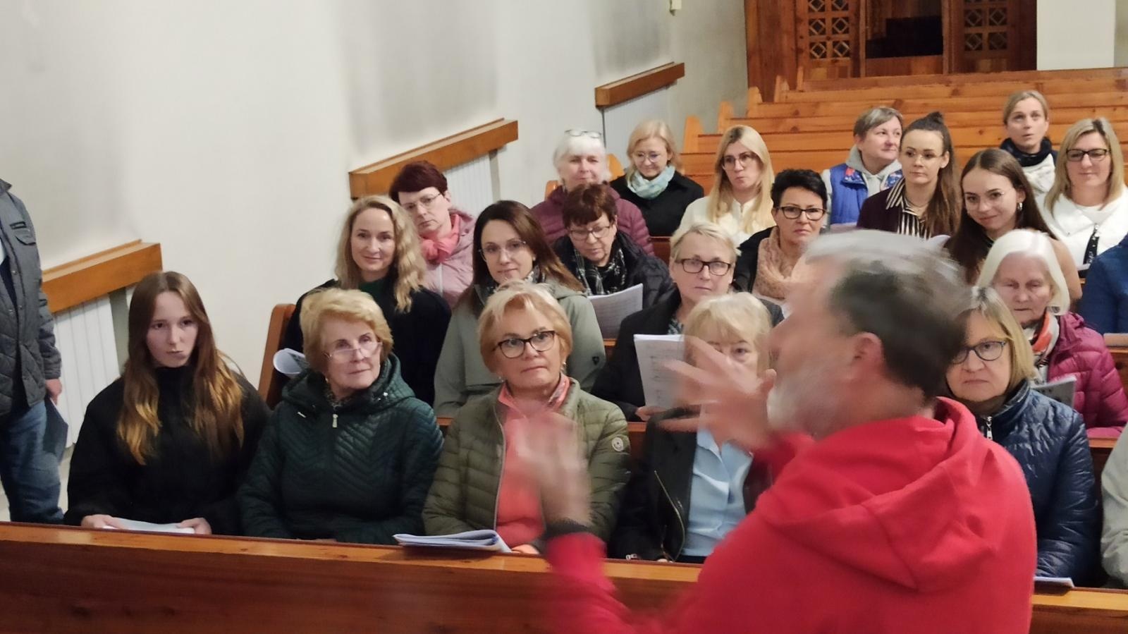 Zdjęcie w galerii na portalu naszraciborz.pl: Pieśń integruje wieś. Tym razem Kobylę wiadomości z regionu