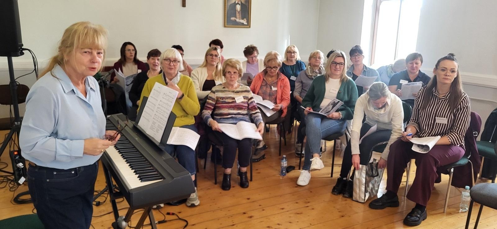 Zdjęcie w galerii na portalu naszraciborz.pl: Pieśń integruje wieś. Tym razem Kobylę wiadomości z regionu