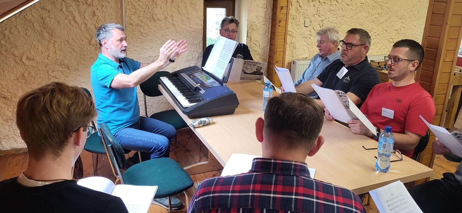 Zdjęcie w galerii na portalu naszraciborz.pl: Pieśń integruje wieś. Tym razem Kobylę wiadomości z regionu