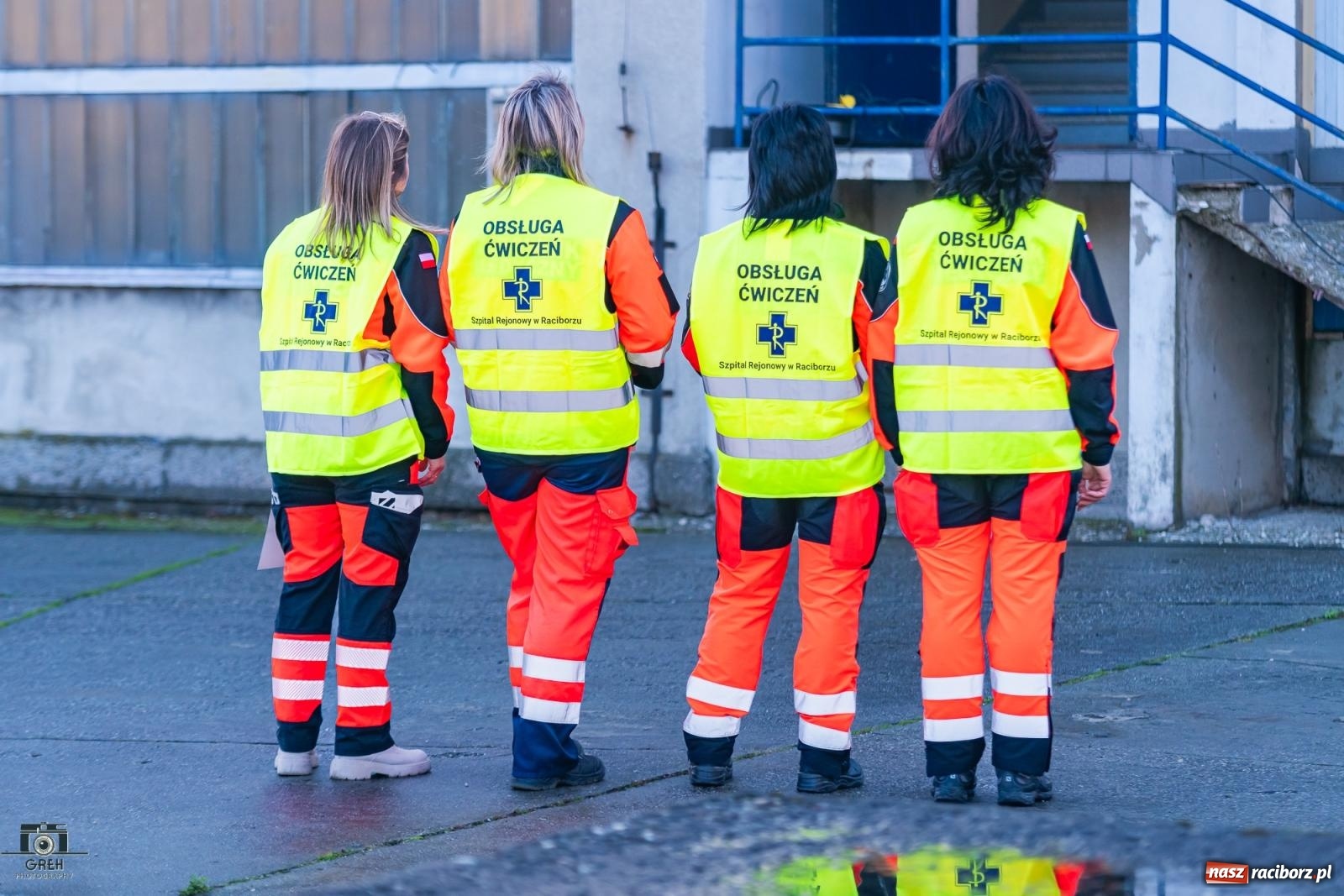 Zdjęcie w galerii na portalu naszraciborz.pl: Służby w akcji przy Cegielnianej. Powiatowe manewry w Raciborzu [FOTO i WIDEO] wiadomości z regionu