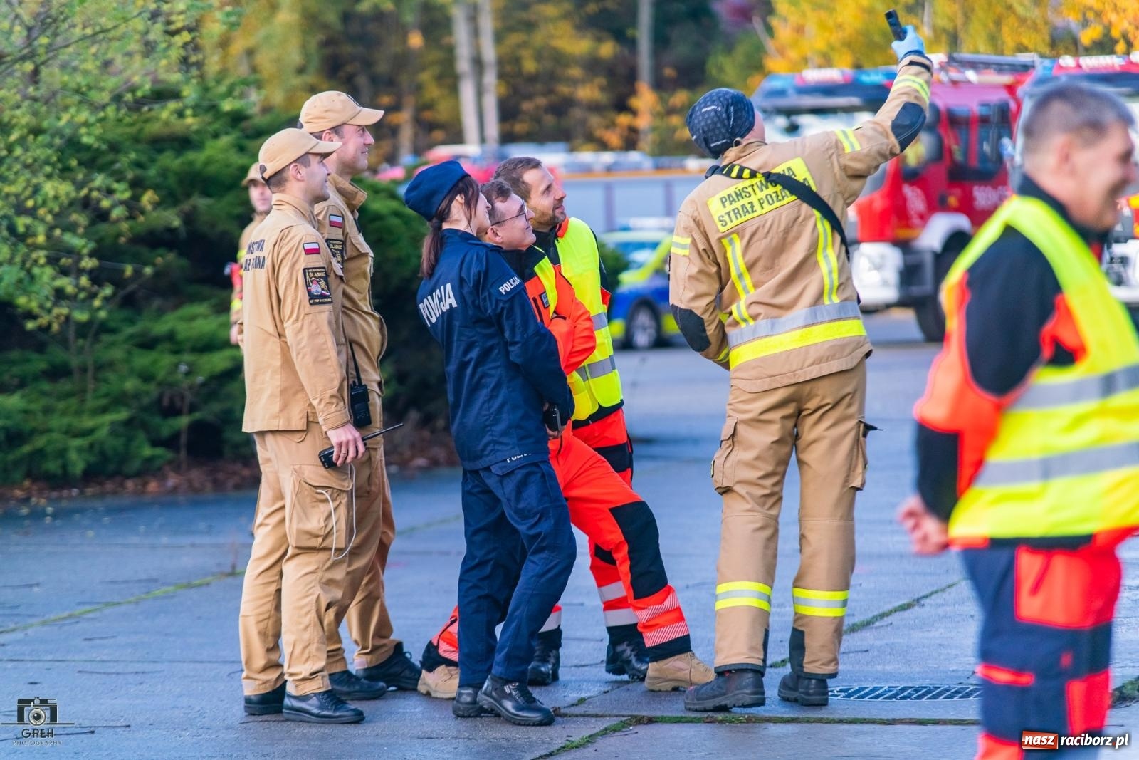 Zdjęcie w galerii na portalu naszraciborz.pl: Służby w akcji przy Cegielnianej. Powiatowe manewry w Raciborzu [FOTO i WIDEO] wiadomości z regionu