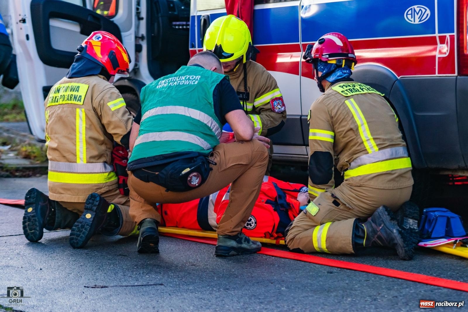 Zdjęcie w galerii na portalu naszraciborz.pl: Służby w akcji przy Cegielnianej. Powiatowe manewry w Raciborzu [FOTO i WIDEO] wiadomości z regionu