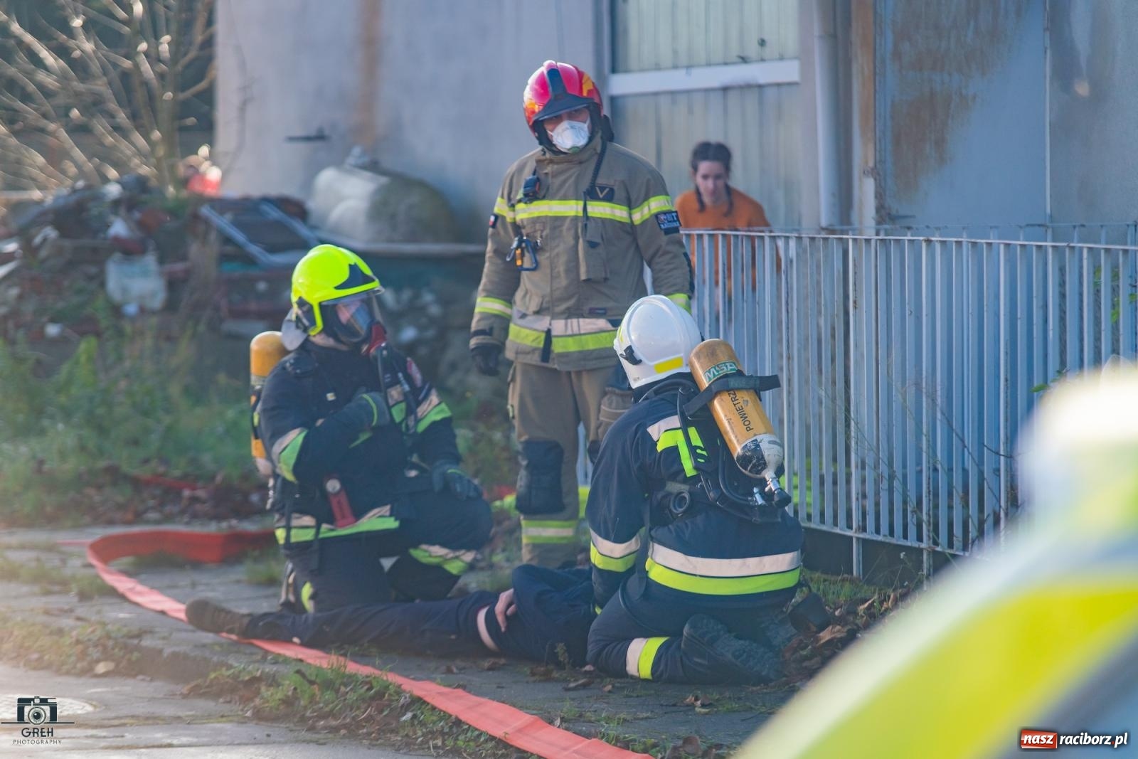 Zdjęcie w galerii na portalu naszraciborz.pl: Służby w akcji przy Cegielnianej. Powiatowe manewry w Raciborzu [FOTO i WIDEO] wiadomości z regionu