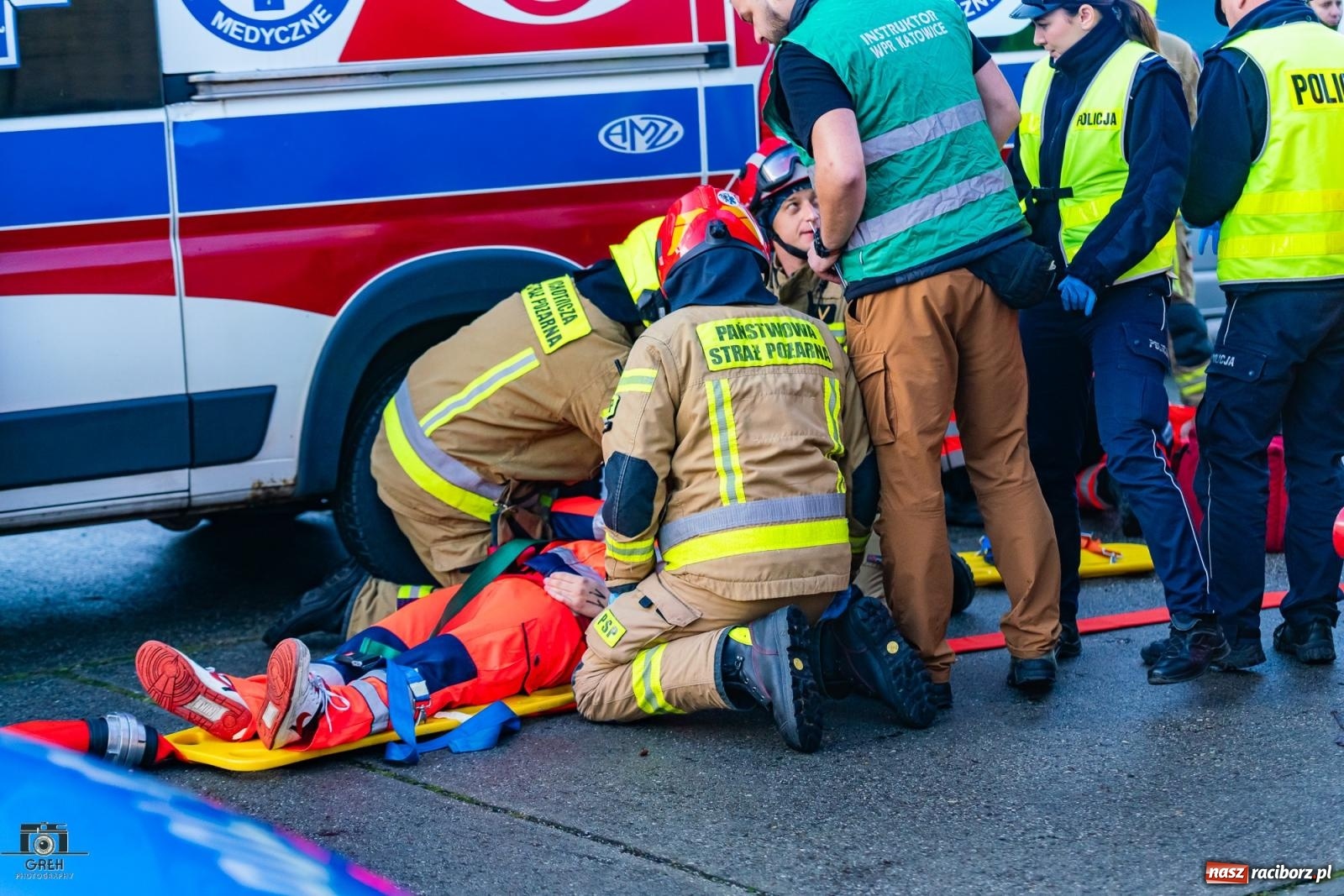 Zdjęcie w galerii na portalu naszraciborz.pl: Służby w akcji przy Cegielnianej. Powiatowe manewry w Raciborzu [FOTO i WIDEO] wiadomości z regionu