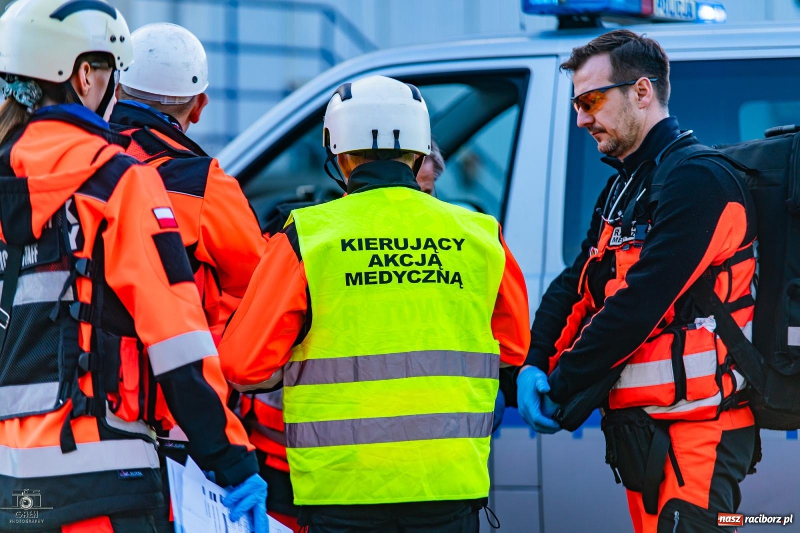 Zdjęcie w galerii na portalu naszraciborz.pl: Służby w akcji przy Cegielnianej. Powiatowe manewry w Raciborzu [FOTO i WIDEO] wiadomości z regionu