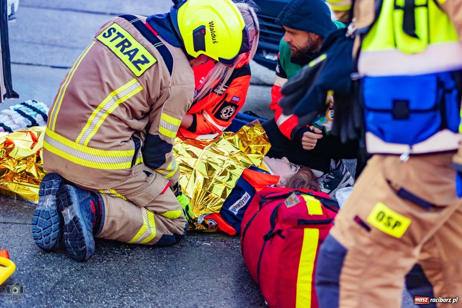 Zdjęcie w galerii na portalu naszraciborz.pl: Służby w akcji przy Cegielnianej. Powiatowe manewry w Raciborzu [FOTO i WIDEO] wiadomości z regionu