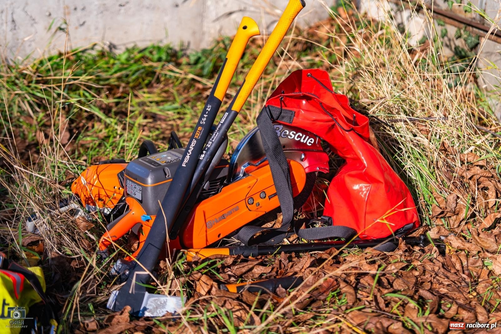Zdjęcie w galerii na portalu naszraciborz.pl: Służby w akcji przy Cegielnianej. Powiatowe manewry w Raciborzu [FOTO i WIDEO] wiadomości z regionu