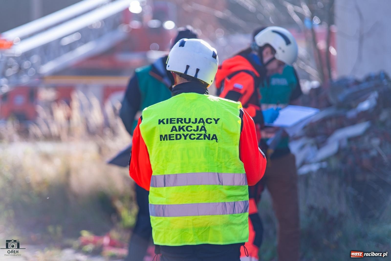 Zdjęcie w galerii na portalu naszraciborz.pl: Służby w akcji przy Cegielnianej. Powiatowe manewry w Raciborzu [FOTO i WIDEO] wiadomości z regionu