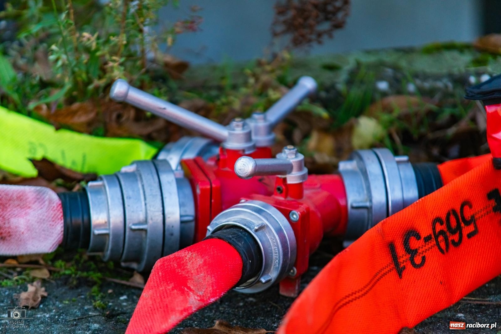 Zdjęcie w galerii na portalu naszraciborz.pl: Służby w akcji przy Cegielnianej. Powiatowe manewry w Raciborzu [FOTO i WIDEO] wiadomości z regionu