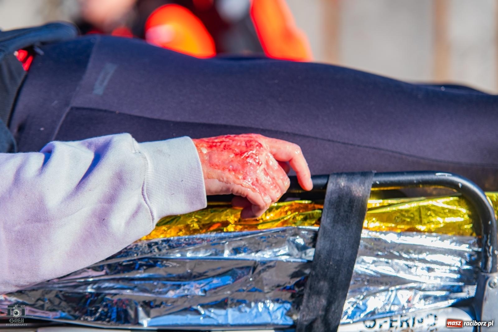 Zdjęcie w galerii na portalu naszraciborz.pl: Służby w akcji przy Cegielnianej. Powiatowe manewry w Raciborzu [FOTO i WIDEO] wiadomości z regionu