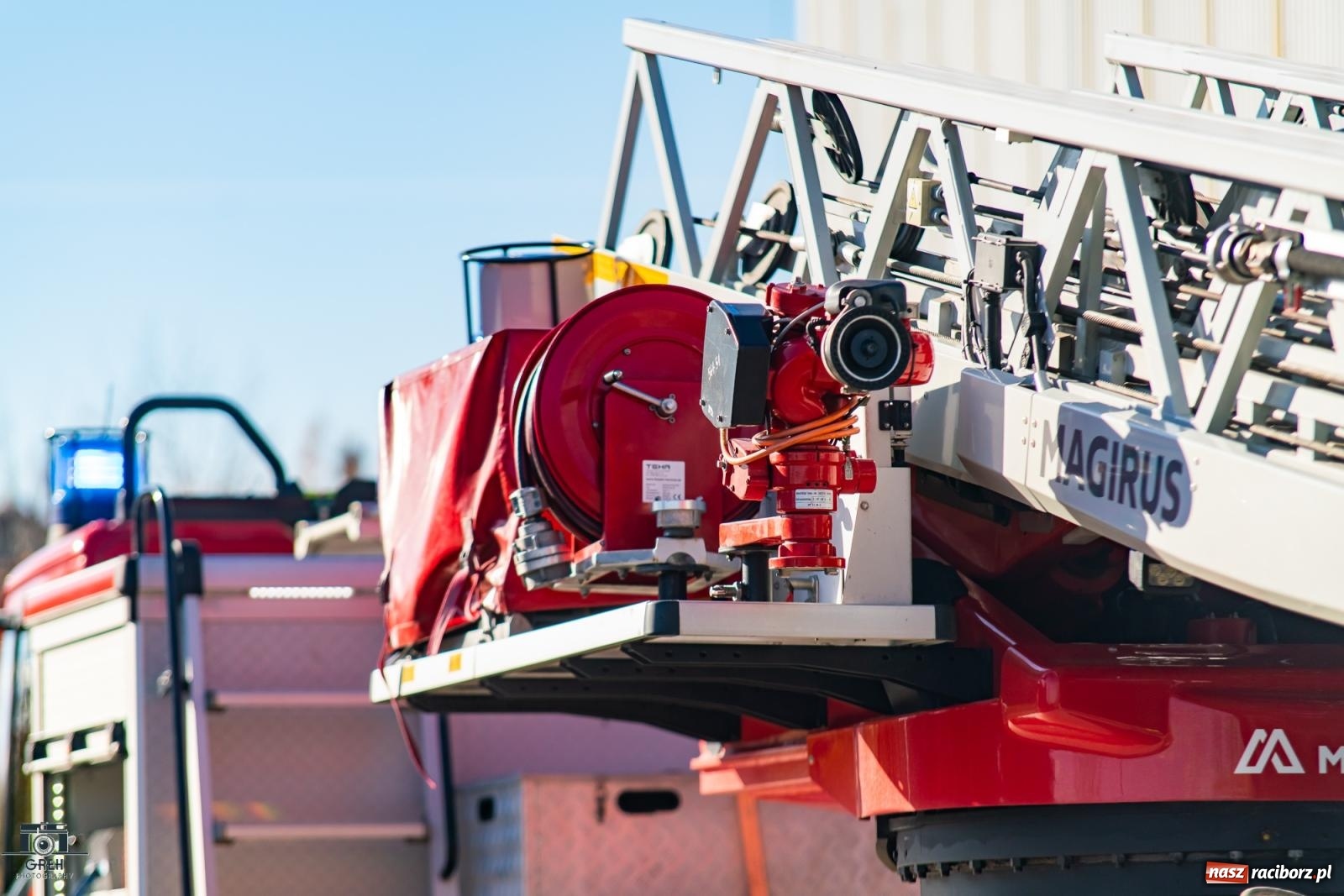 Zdjęcie w galerii na portalu naszraciborz.pl: Służby w akcji przy Cegielnianej. Powiatowe manewry w Raciborzu [FOTO i WIDEO] wiadomości z regionu
