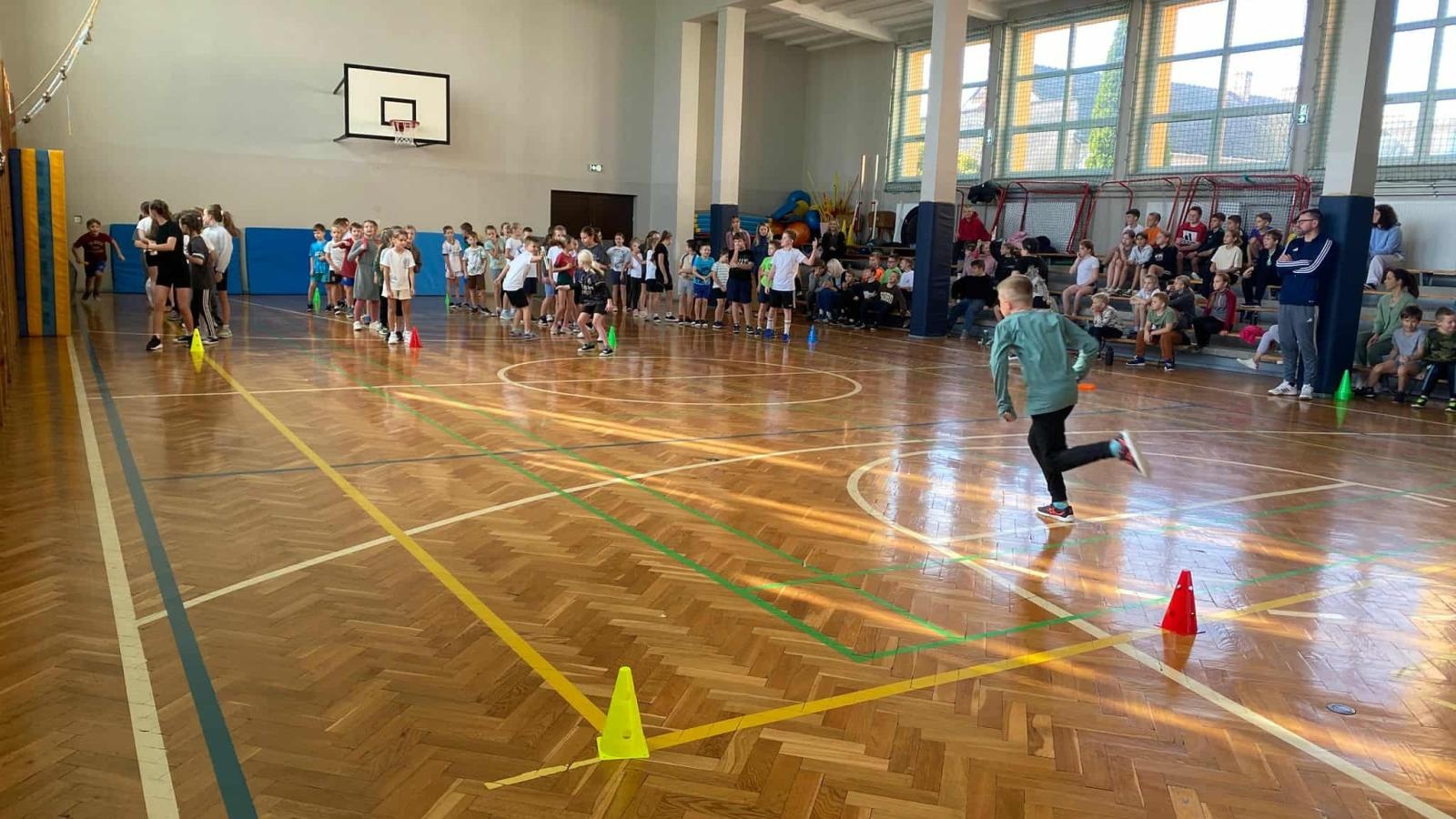 Zdjęcie w galerii na portalu naszraciborz.pl: Lekkoatletyka z Orlika. O co w tym wszystkim chodzi? wiadomości z regionu