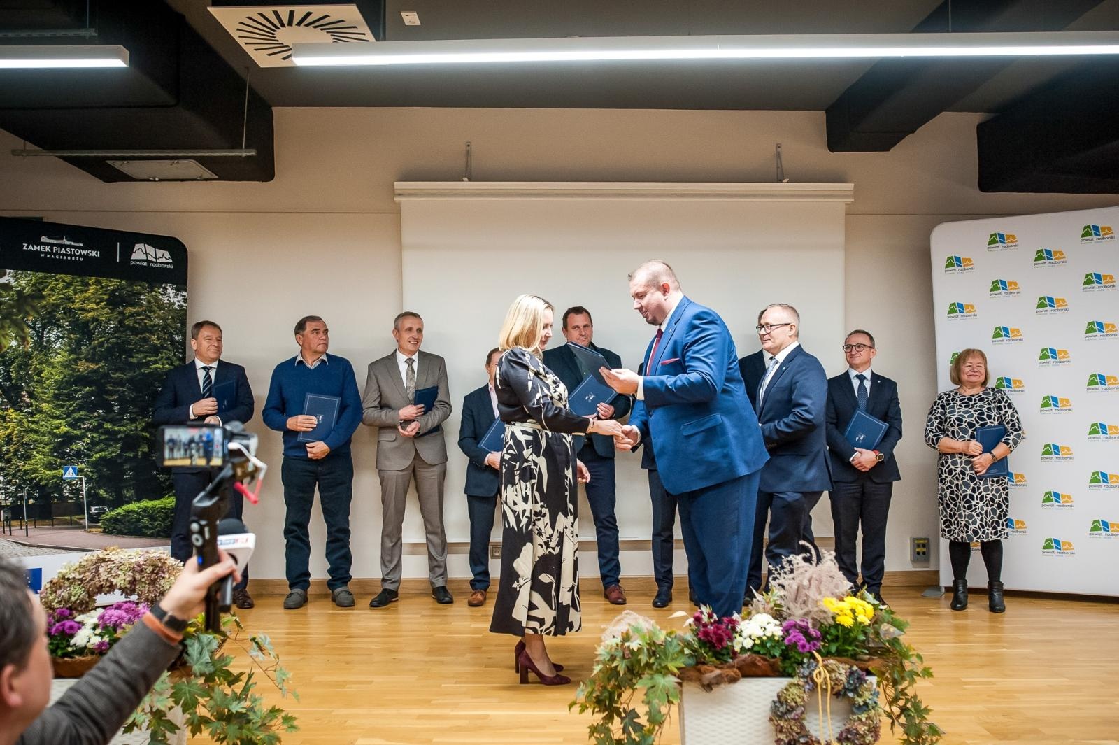 Zdjęcie w galerii na portalu naszraciborz.pl: Scalanie gruntów - inwestycja w rozwój wsi i rolnictwa Powiatu Raciborskiego [FOTO i WIDEO] wiadomości z regionu