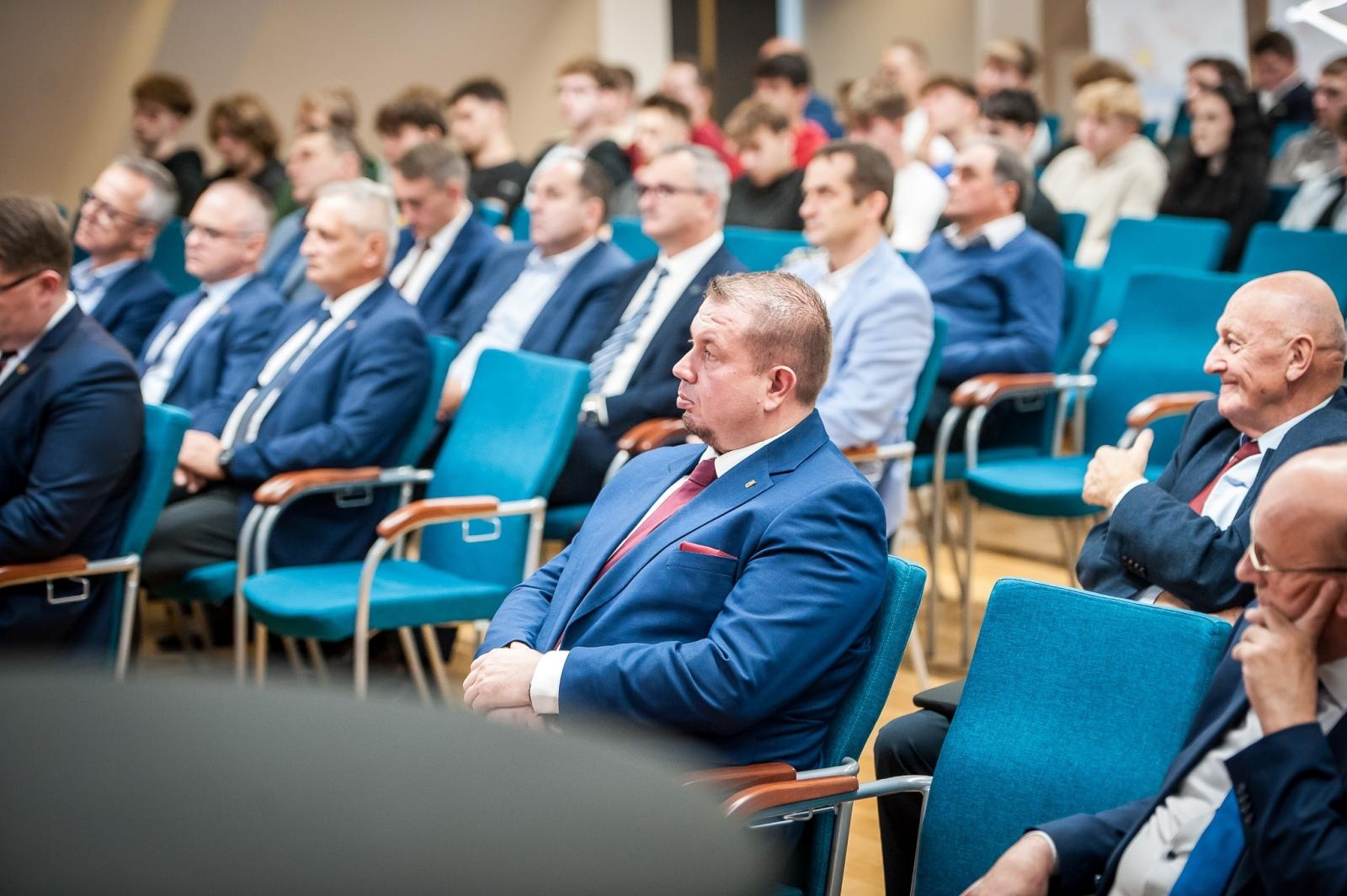 Zdjęcie w galerii na portalu naszraciborz.pl: Scalanie gruntów - inwestycja w rozwój wsi i rolnictwa Powiatu Raciborskiego [FOTO i WIDEO] wiadomości z regionu