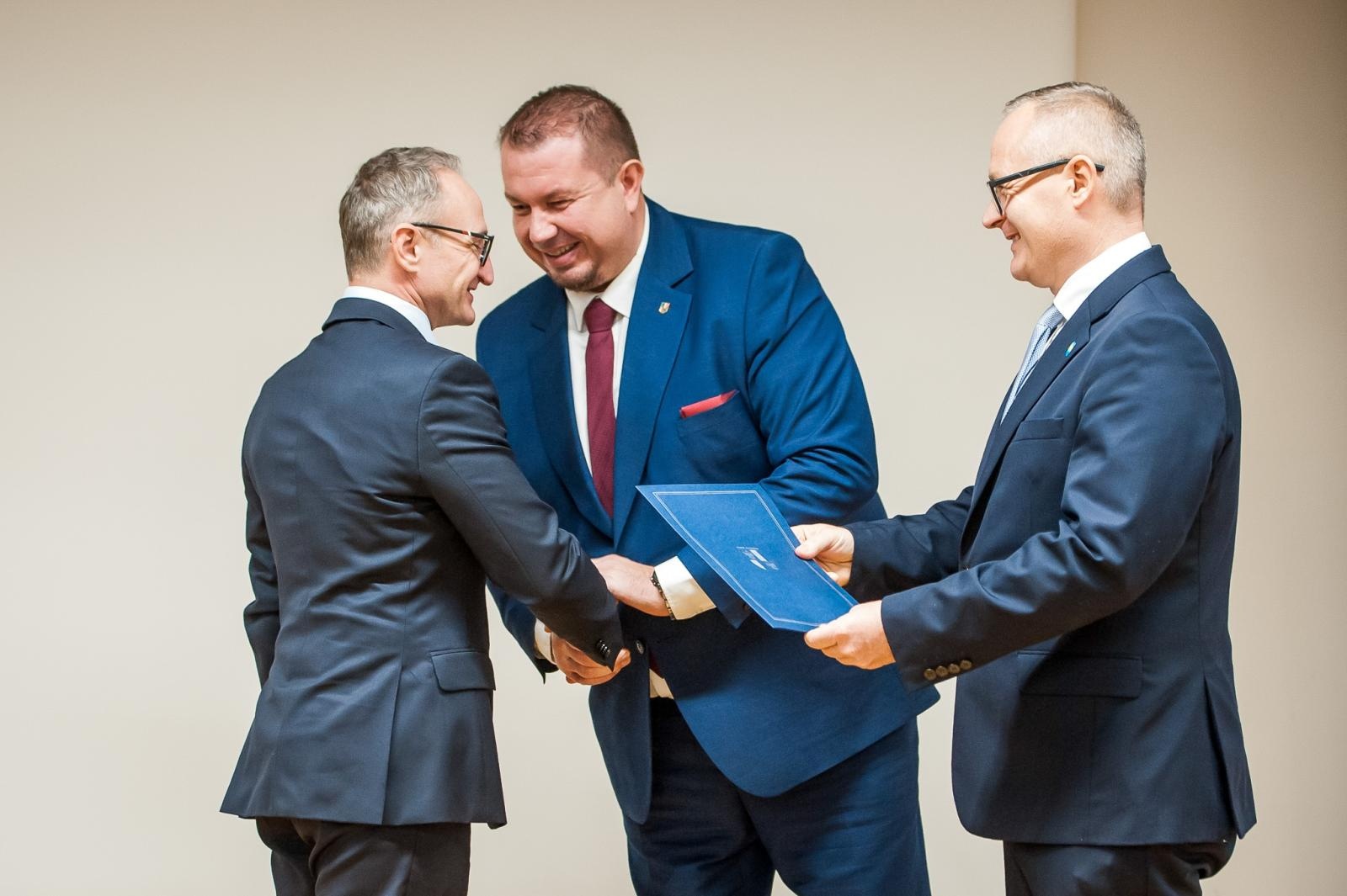 Zdjęcie w galerii na portalu naszraciborz.pl: Scalanie gruntów - inwestycja w rozwój wsi i rolnictwa Powiatu Raciborskiego [FOTO i WIDEO] wiadomości z regionu