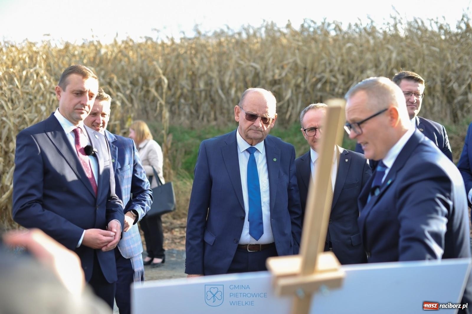 Zdjęcie w galerii na portalu naszraciborz.pl: W Pawłowie oddano do użytku zbiorniki retencyjne. Mają zapobiec podtopieniom wsi [FOTO i WIDEO] wiadomości z regionu