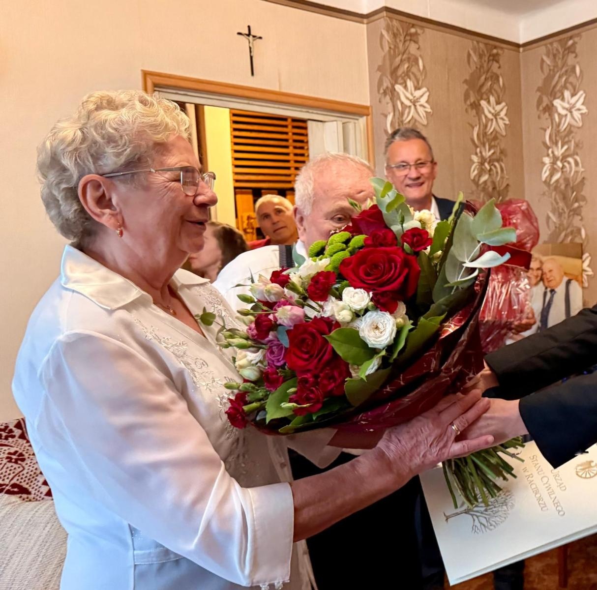Zdjęcie w galerii na portalu naszraciborz.pl: Państwo Kupka z Raciborza świętują jubileusz 60-lecia pożycia małżeńskiego wiadomości z regionu