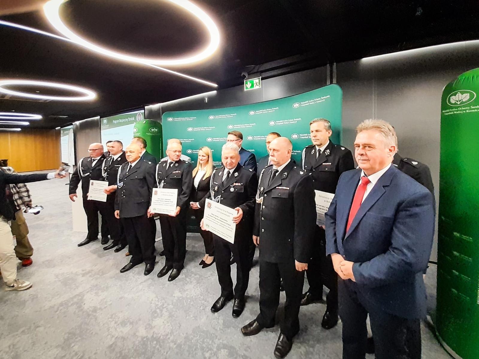 Zdjęcie w galerii na portalu naszraciborz.pl: Jednostki OSP z powiatu raciborskiego z dofinansowaniem w ramach programu Bezpieczny Strażak II wiadomości z regionu