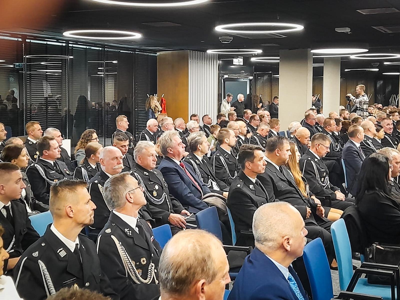 Zdjęcie w galerii na portalu naszraciborz.pl: Jednostki OSP z powiatu raciborskiego z dofinansowaniem w ramach programu Bezpieczny Strażak II wiadomości z regionu