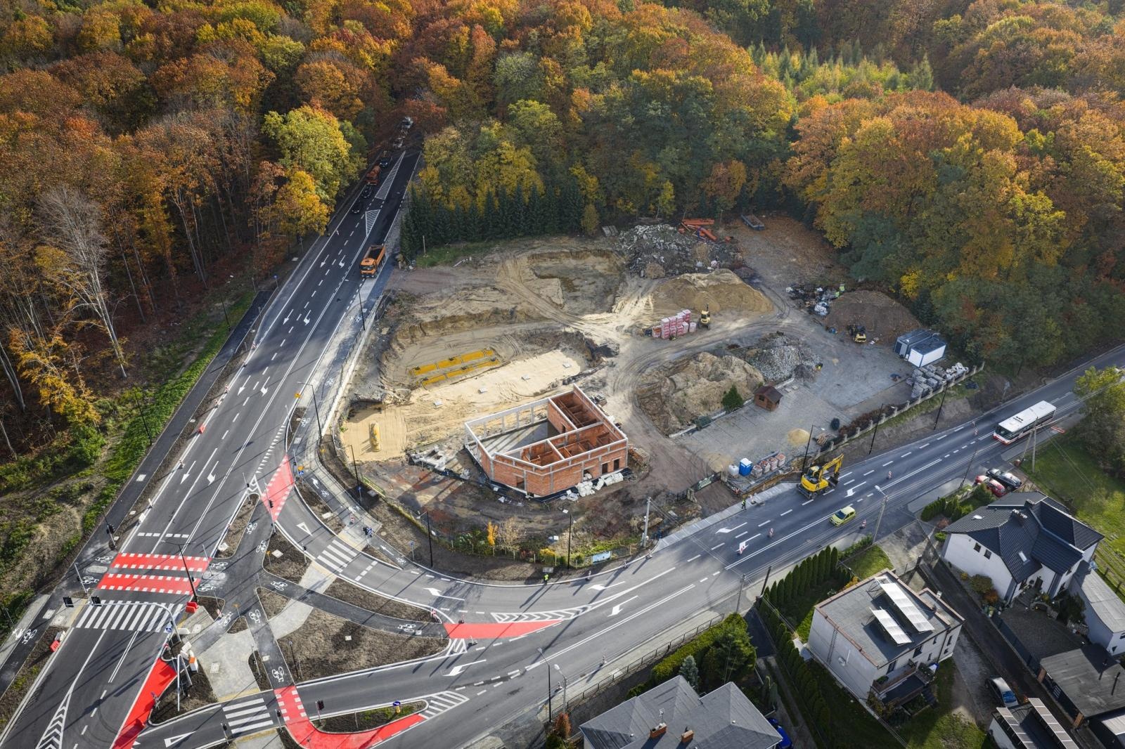 Zdjęcie w galerii na portalu naszraciborz.pl: Skrzyżowanie ulic Raciborskiej i Sportowej gotowe wiadomości z regionu