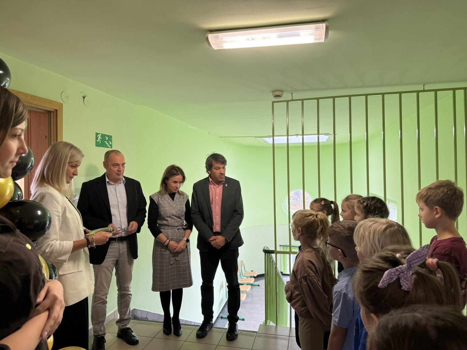 Zdjęcie w galerii na portalu naszraciborz.pl: Otwarcie nowej sali terapeutycznej w ZSP nr 2 w Raciborzu wiadomości z regionu