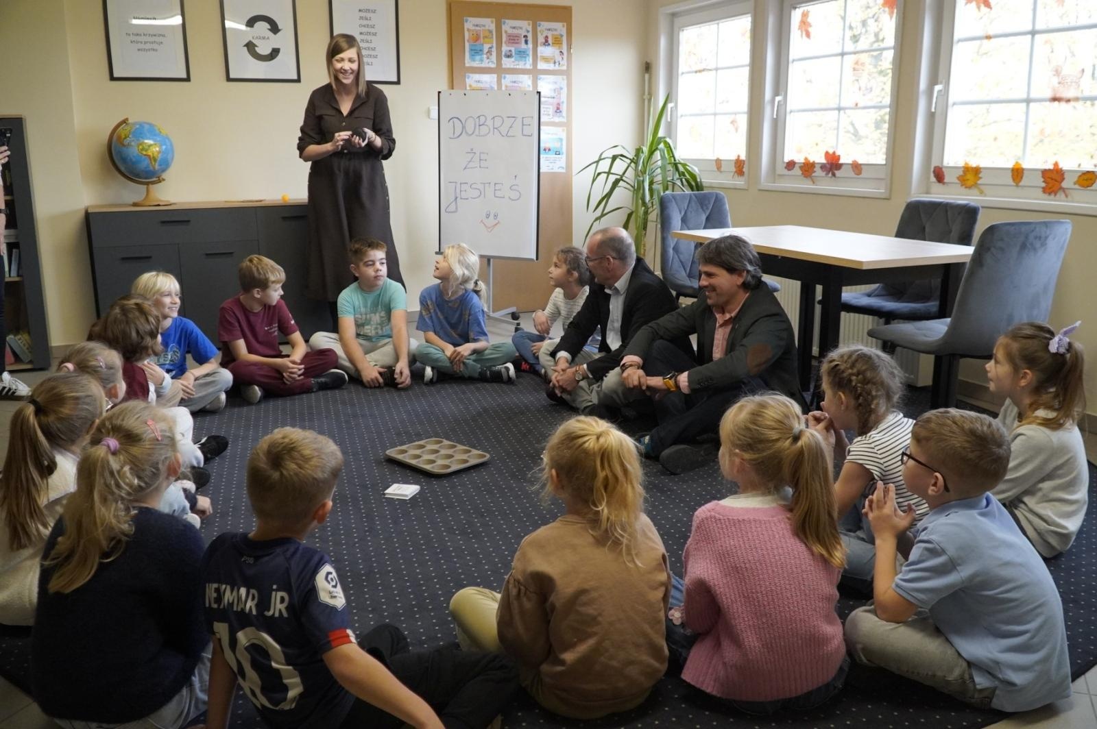 Zdjęcie w galerii na portalu naszraciborz.pl: Otwarcie nowej sali terapeutycznej w ZSP nr 2 w Raciborzu wiadomości z regionu