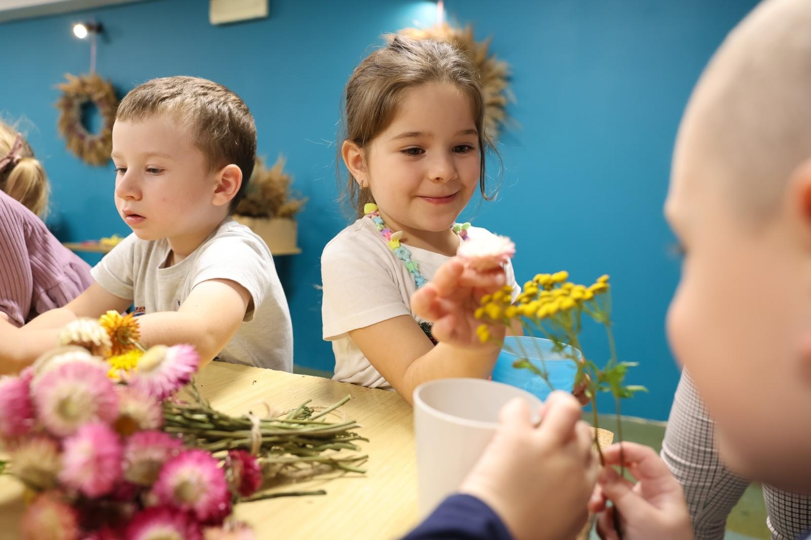 Zdjęcie w galerii na portalu naszraciborz.pl: Galeria kolorowych uśmiechów Małych Odkrywców i ich nowe pasje wiadomości z regionu