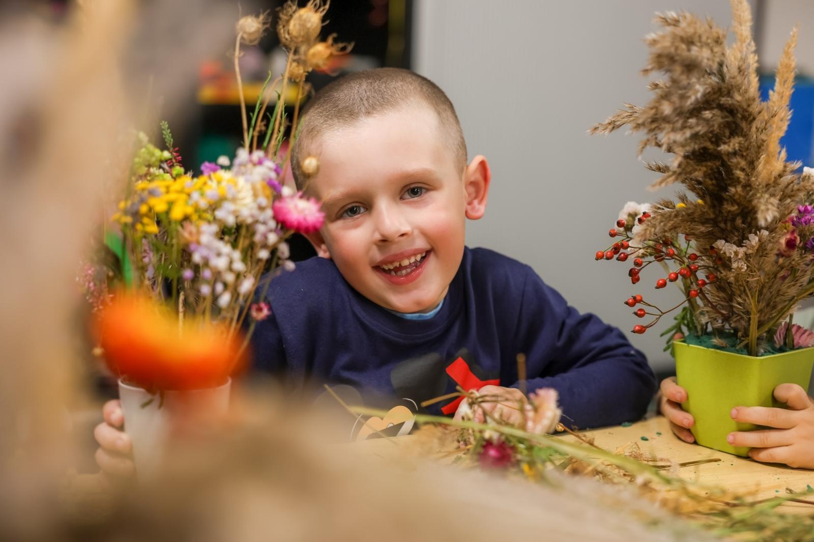 Zdjęcie w galerii na portalu naszraciborz.pl: Galeria kolorowych uśmiechów Małych Odkrywców i ich nowe pasje wiadomości z regionu