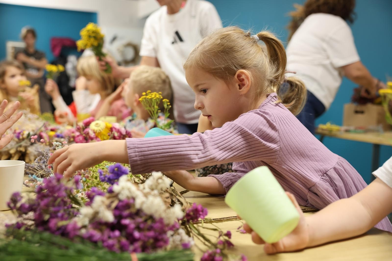 Zdjęcie w galerii na portalu naszraciborz.pl: Galeria kolorowych uśmiechów Małych Odkrywców i ich nowe pasje wiadomości z regionu