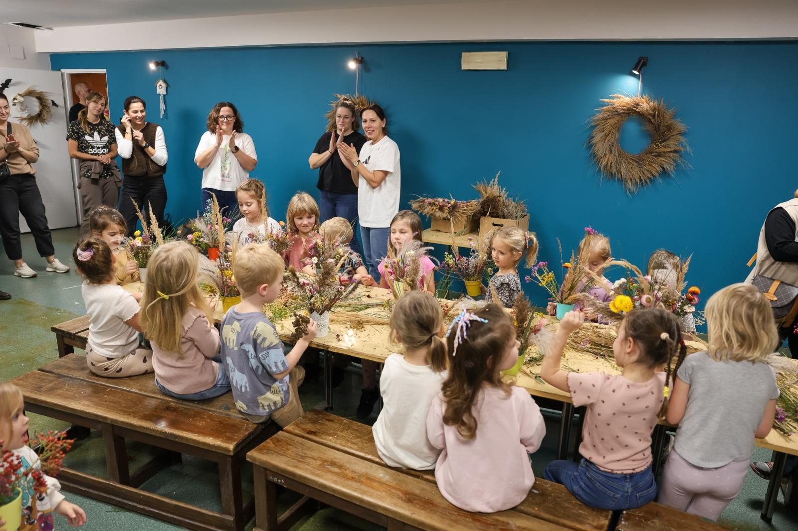 Zdjęcie w galerii na portalu naszraciborz.pl: Galeria kolorowych uśmiechów Małych Odkrywców i ich nowe pasje wiadomości z regionu