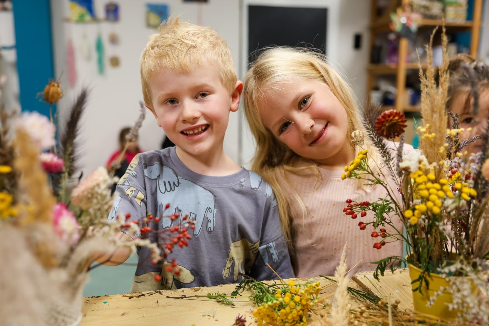 Zdjęcie w galerii na portalu naszraciborz.pl: Galeria kolorowych uśmiechów Małych Odkrywców i ich nowe pasje wiadomości z regionu