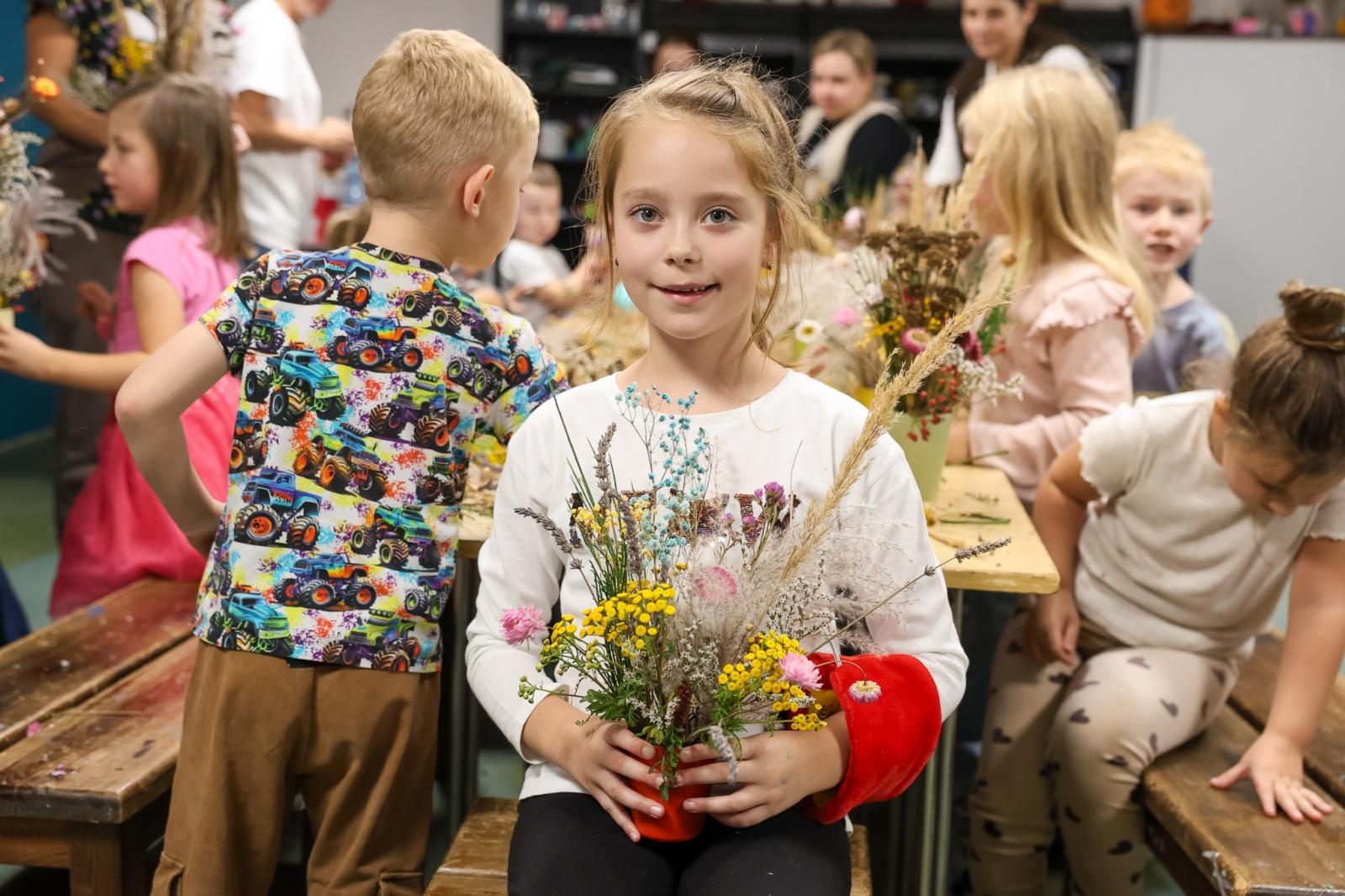 Zdjęcie w galerii na portalu naszraciborz.pl: Galeria kolorowych uśmiechów Małych Odkrywców i ich nowe pasje wiadomości z regionu