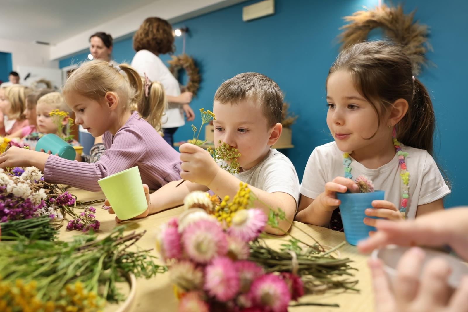 Zdjęcie w galerii na portalu naszraciborz.pl: Galeria kolorowych uśmiechów Małych Odkrywców i ich nowe pasje wiadomości z regionu