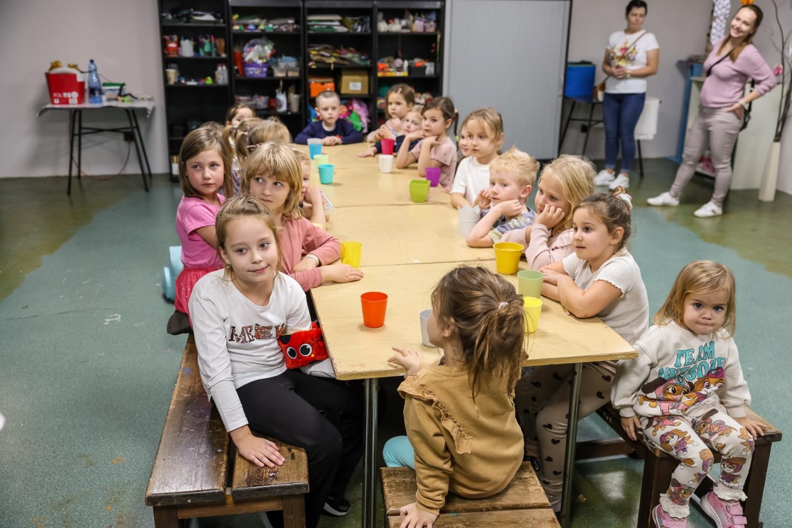 Zdjęcie w galerii na portalu naszraciborz.pl: Galeria kolorowych uśmiechów Małych Odkrywców i ich nowe pasje wiadomości z regionu
