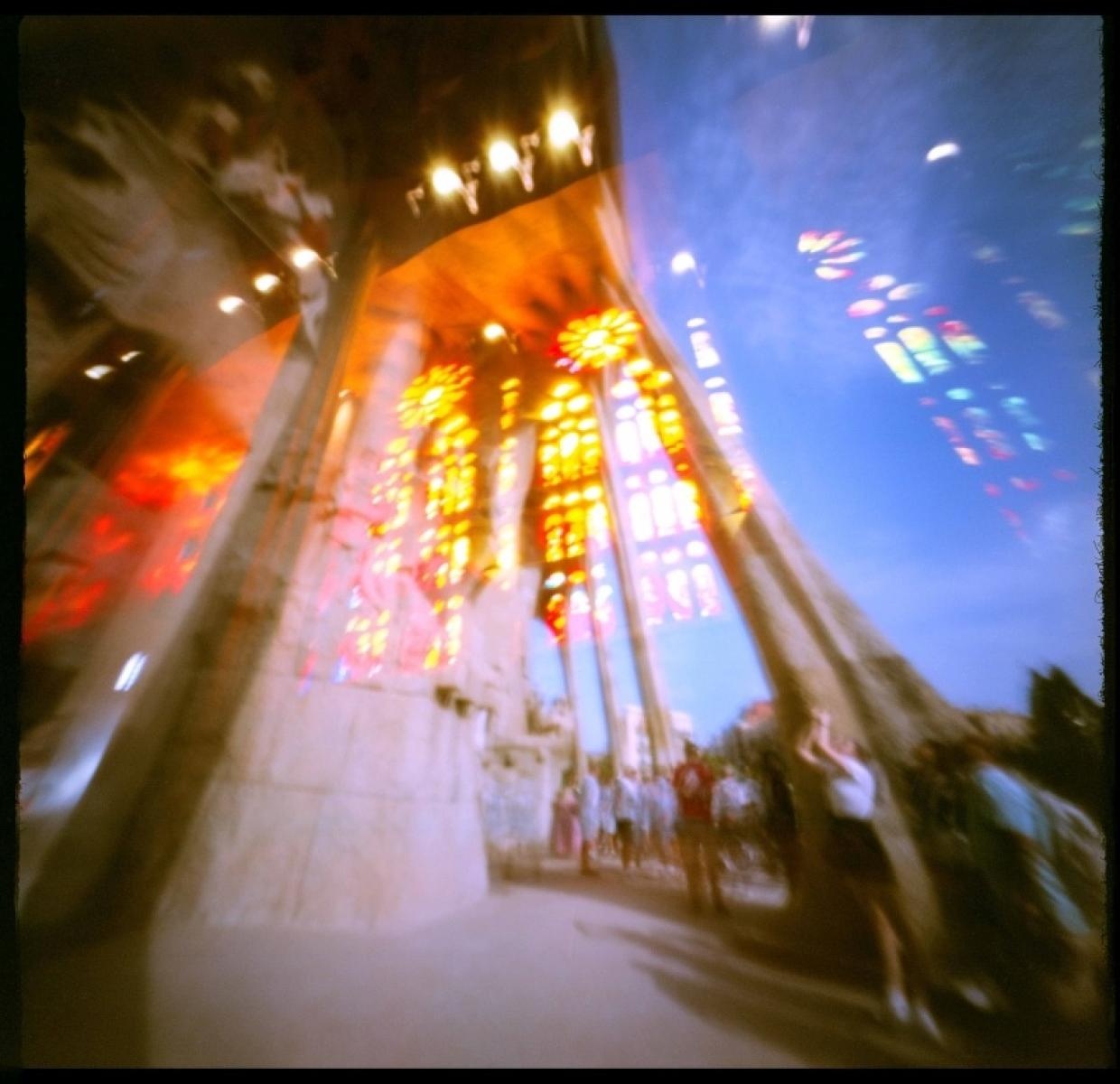 Zdjęcie w galerii na portalu naszraciborz.pl: Festiwal OFFO 2025 w Galerii GAWRA – wystawa fotografii otworkowej wiadomości z regionu