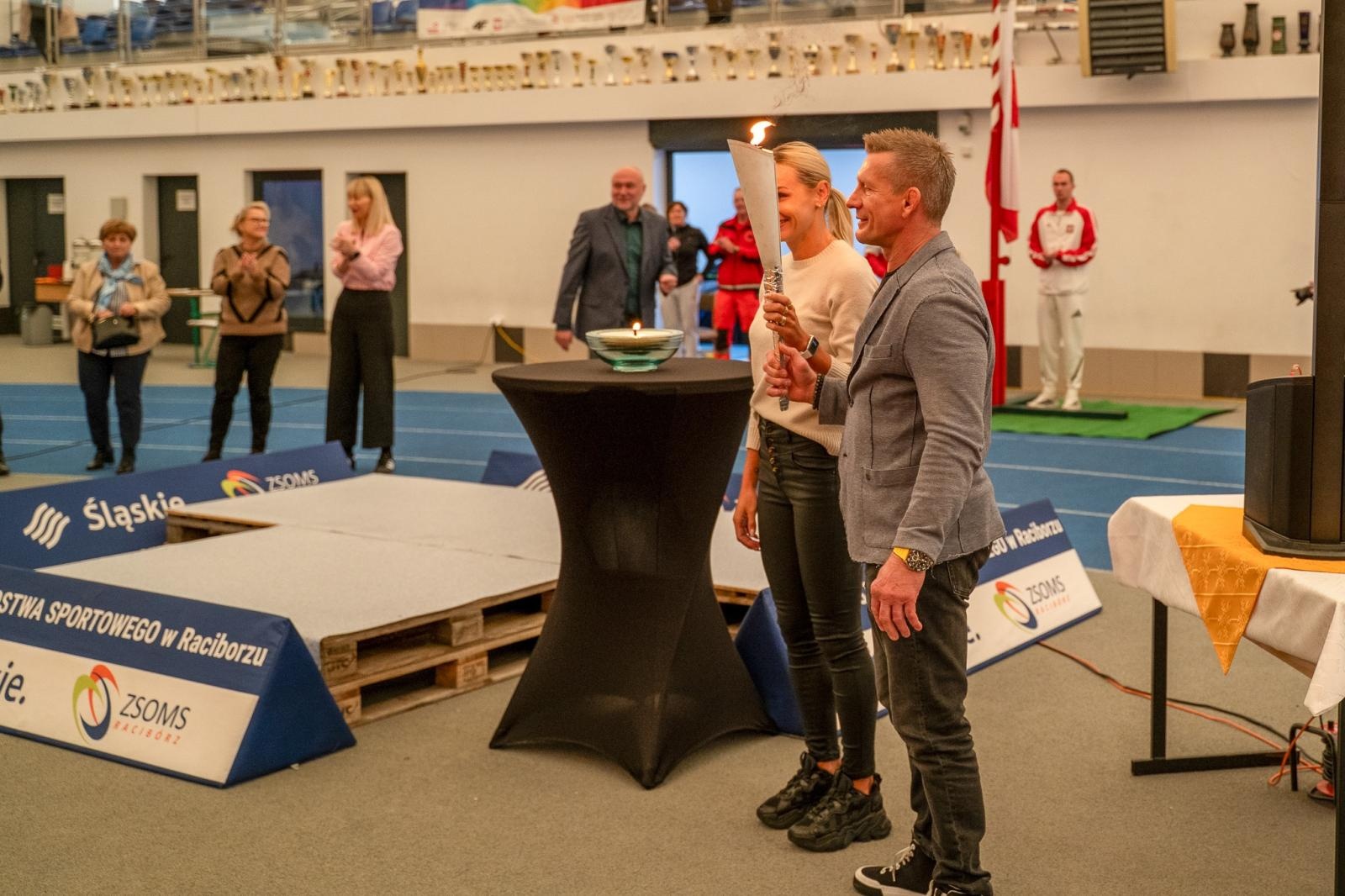 Zdjęcie w galerii na portalu naszraciborz.pl: Igrzyska Przedszkolaków – sportowe emocje, nauka i radość w ZSOMS Racibórz [FOTO i WIDEO] wiadomości z regionu