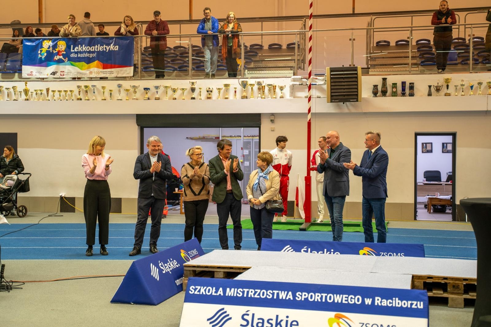 Zdjęcie w galerii na portalu naszraciborz.pl: Igrzyska Przedszkolaków – sportowe emocje, nauka i radość w ZSOMS Racibórz [FOTO i WIDEO] wiadomości z regionu