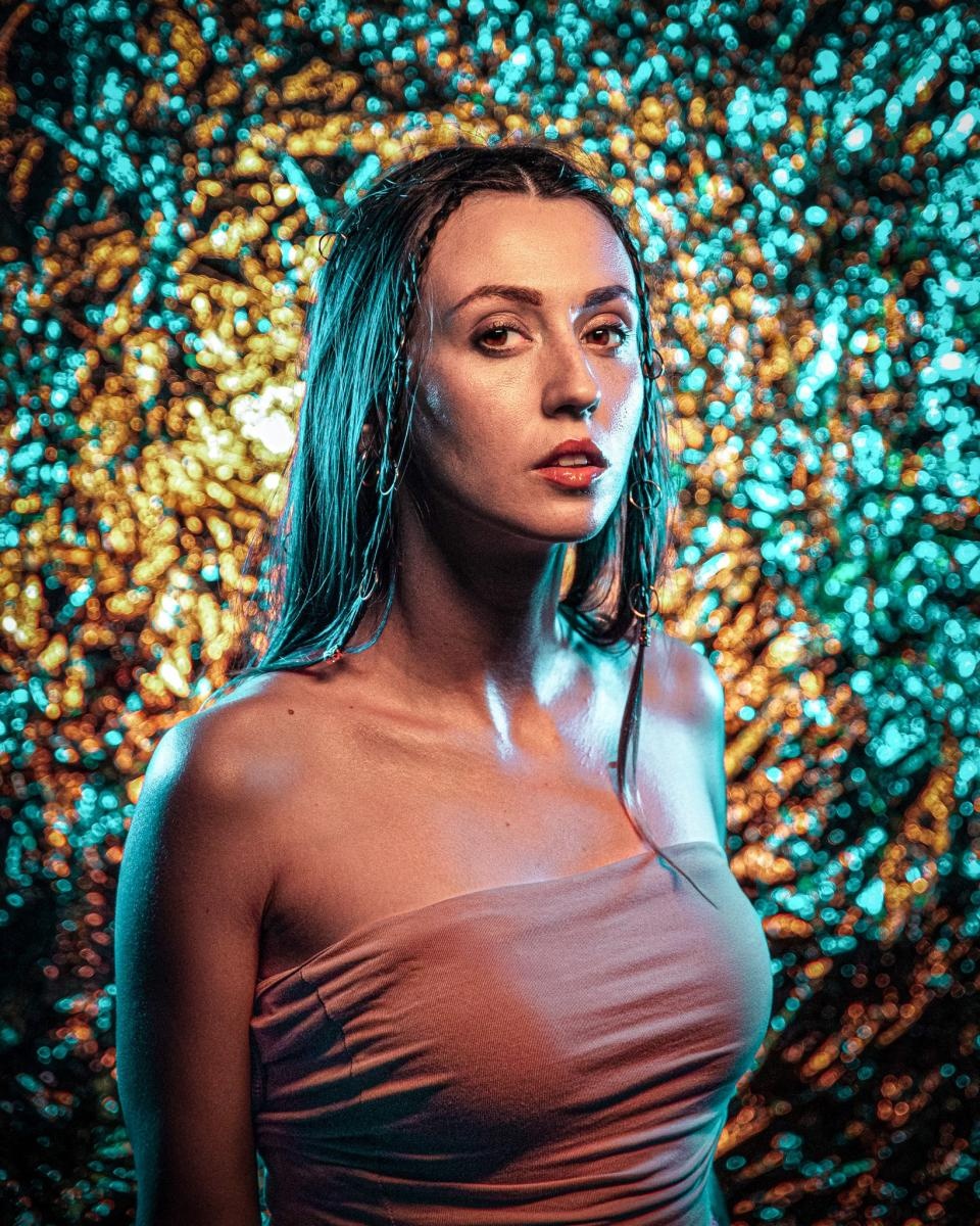 Zdjęcie w galerii na portalu naszraciborz.pl: Na granicy ciszy i burzy – raciborzanka Ada Tril z nowym singlem Atacama wiadomości z regionu