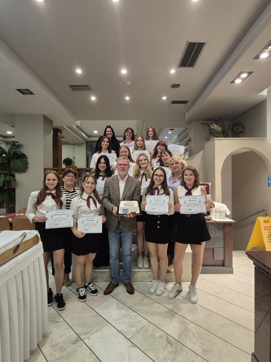 Zdjęcie w galerii na portalu naszraciborz.pl: CKZiU nr 1 Racibórz: ze szkolnej ławki… prosto na greckie słońce! wiadomości z regionu