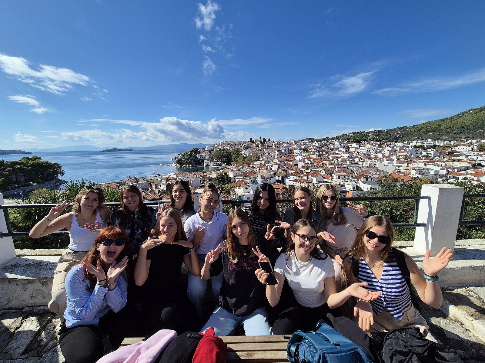 Zdjęcie w galerii na portalu naszraciborz.pl: CKZiU nr 1 Racibórz: ze szkolnej ławki… prosto na greckie słońce! wiadomości z regionu