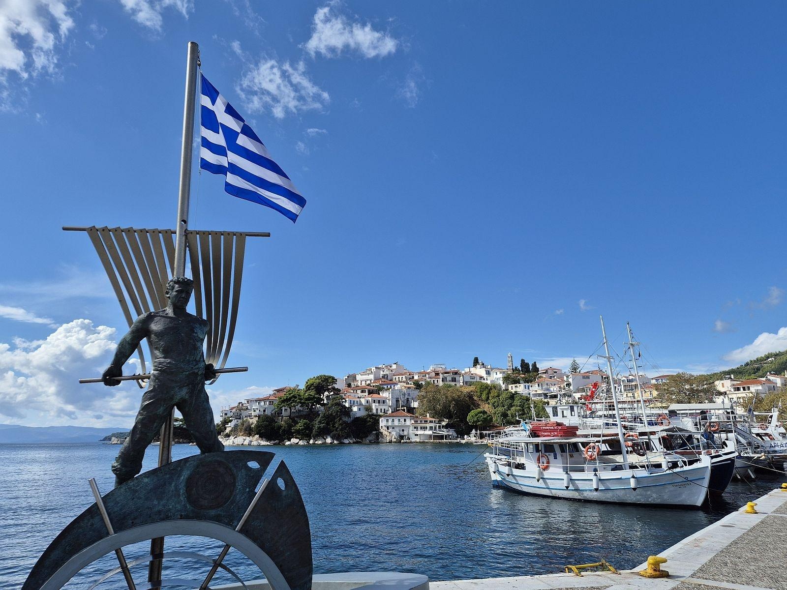 Zdjęcie w galerii na portalu naszraciborz.pl: CKZiU nr 1 Racibórz: ze szkolnej ławki… prosto na greckie słońce! wiadomości z regionu