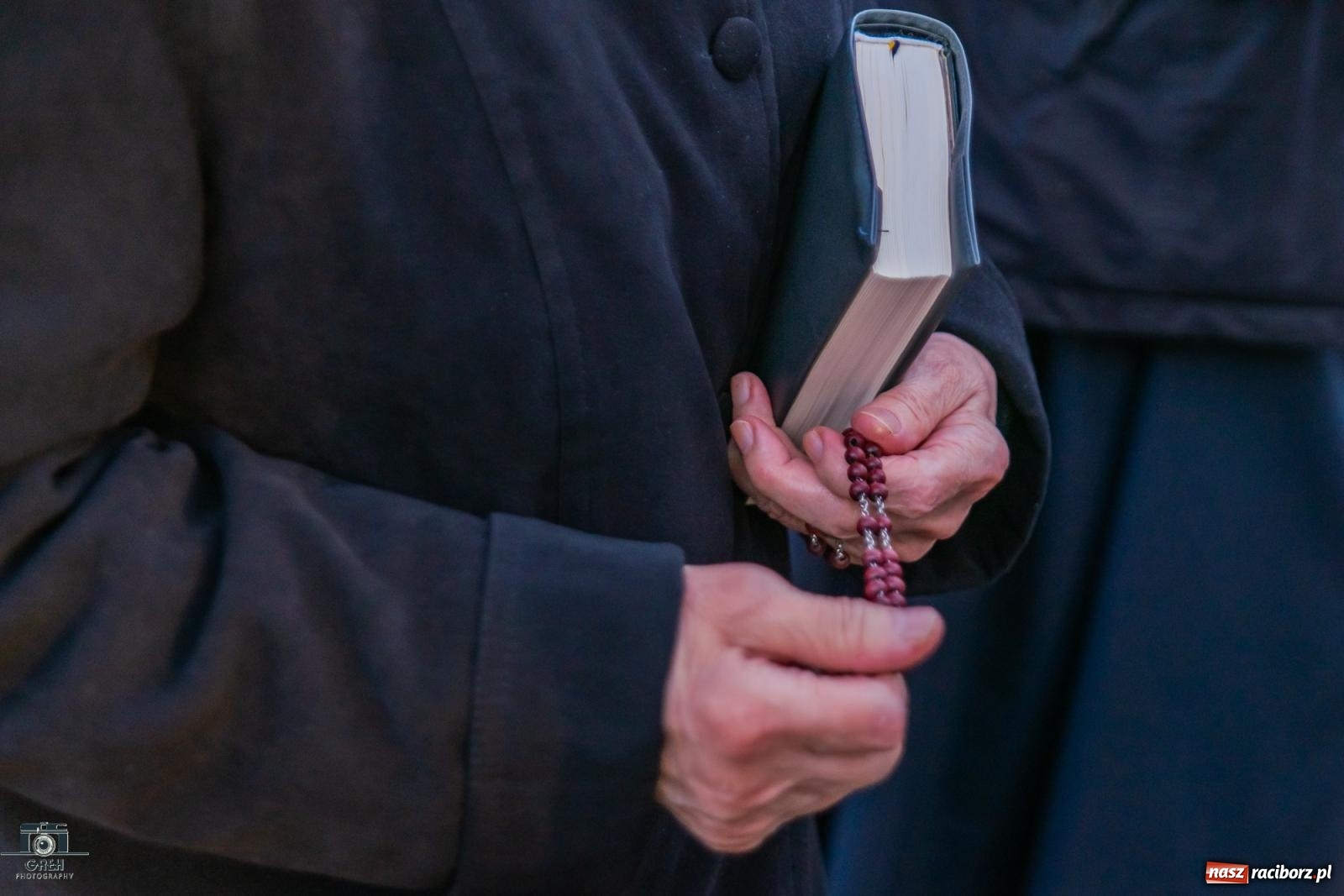 Zdjęcie w galerii na portalu naszraciborz.pl: Uroczystość Wszystkich Świętych na cmentarzu Jeruzalem w Raciborzu [FOTO i WIDEO] wiadomości z regionu