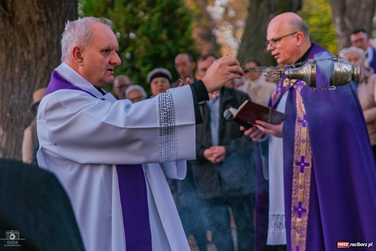Zdjęcie w galerii na portalu naszraciborz.pl: Uroczystość Wszystkich Świętych na cmentarzu Jeruzalem w Raciborzu [FOTO i WIDEO] wiadomości z regionu