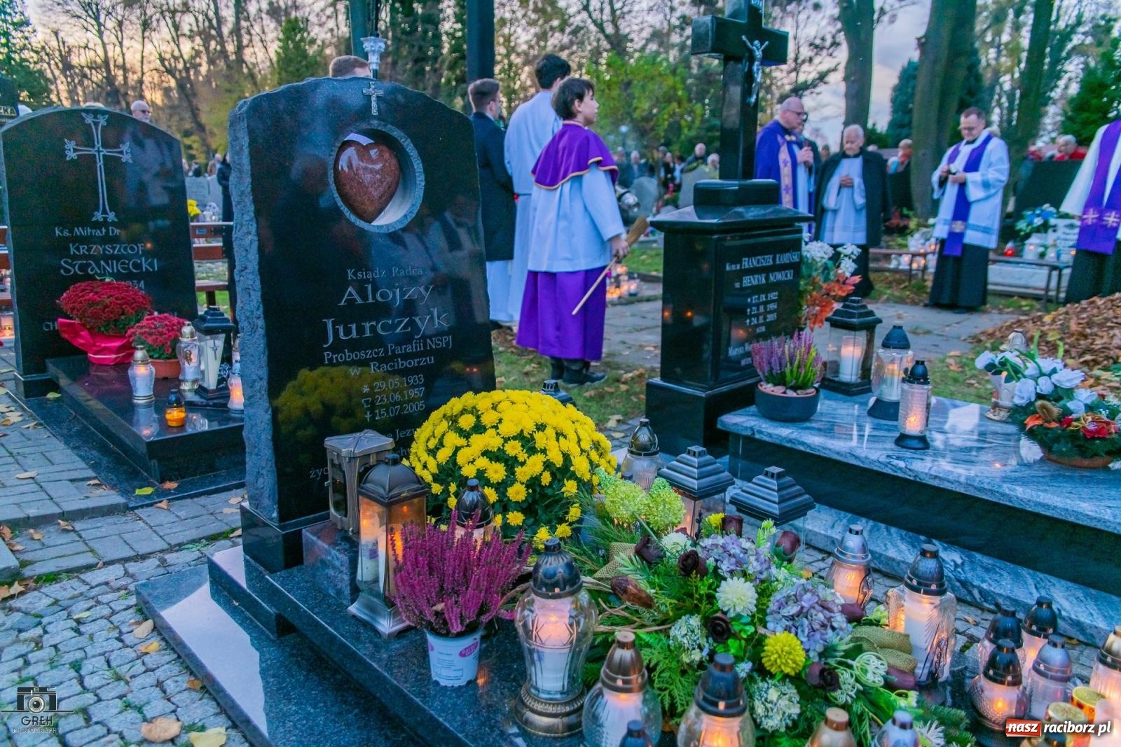 Zdjęcie w galerii na portalu naszraciborz.pl: Uroczystość Wszystkich Świętych na cmentarzu Jeruzalem w Raciborzu [FOTO i WIDEO] wiadomości z regionu