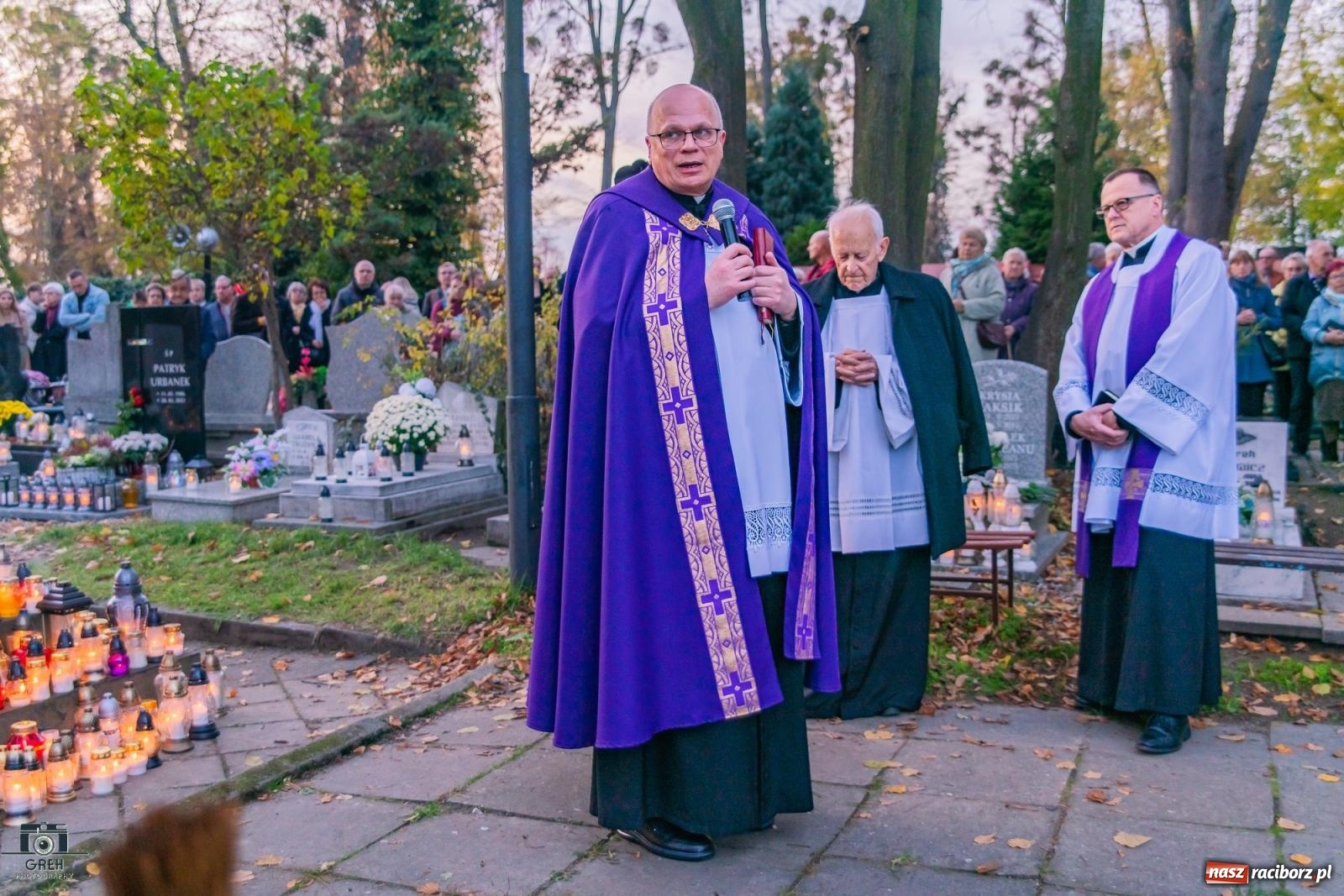 Zdjęcie w galerii na portalu naszraciborz.pl: Uroczystość Wszystkich Świętych na cmentarzu Jeruzalem w Raciborzu [FOTO i WIDEO] wiadomości z regionu