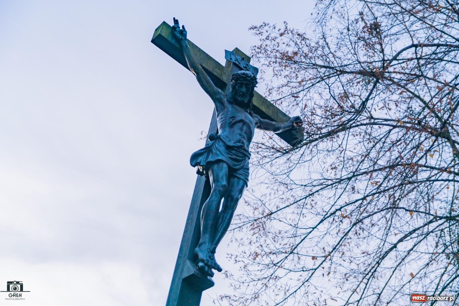 Zdjęcie w galerii na portalu naszraciborz.pl: Uroczystość Wszystkich Świętych na cmentarzu Jeruzalem w Raciborzu [FOTO i WIDEO] wiadomości z regionu